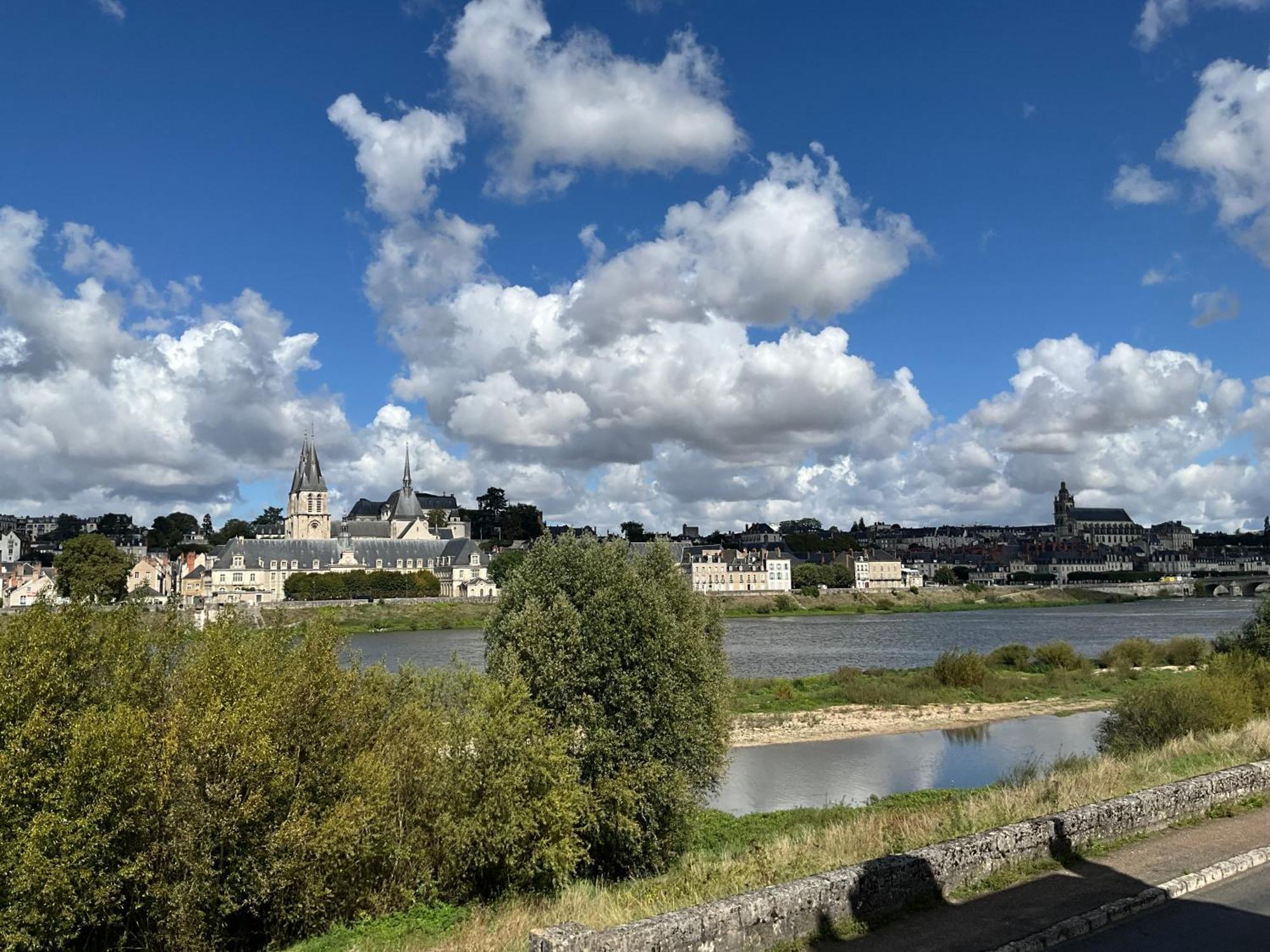 "Gite Les Futreaux" Vue Sur Loire & Linge Inclus Blois Exterior foto